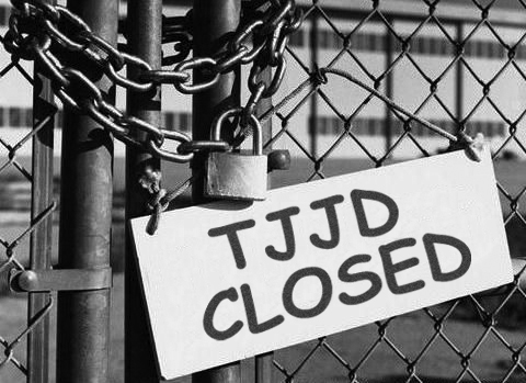 120801_TJJD_fence_lock